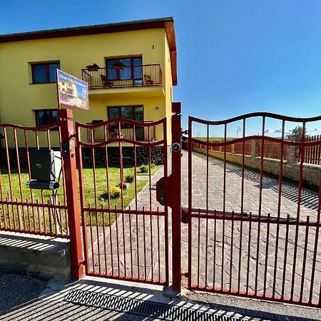 Hotel Privat U Eriky à Stará Lesná Extérieur photo