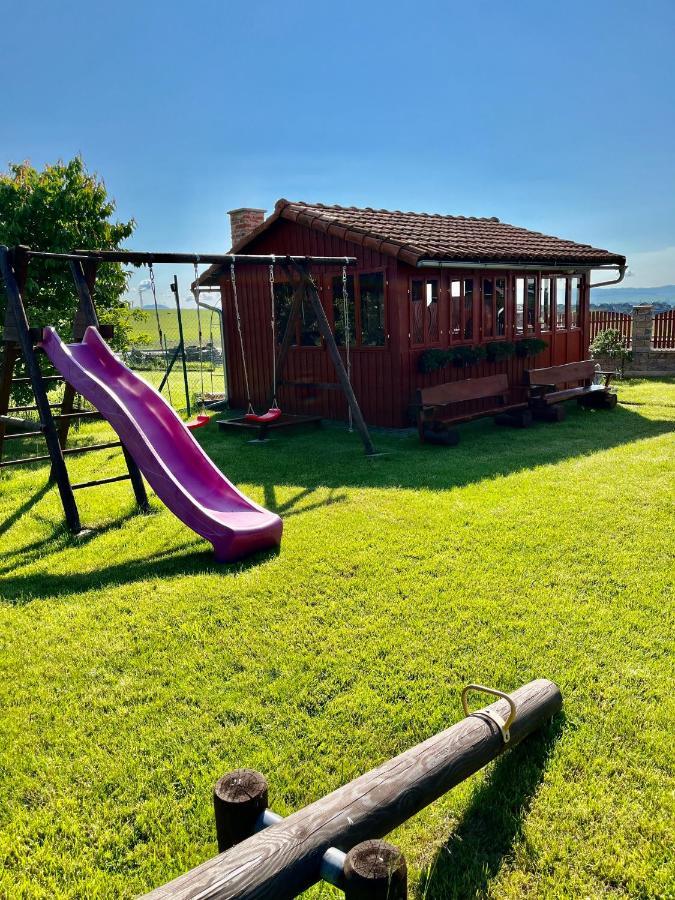 Hotel Privat U Eriky à Stará Lesná Extérieur photo